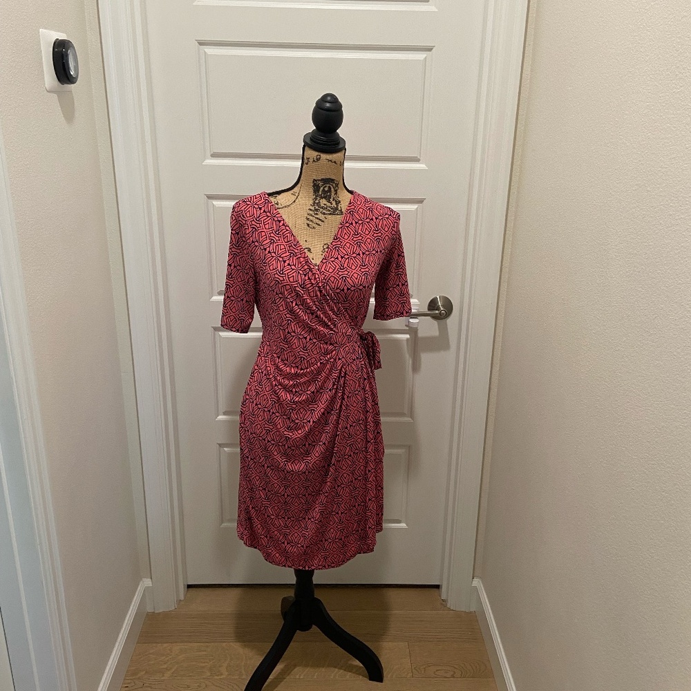 Motherhood Maternity Pink/Blue Patterned Wrap Dress size small
